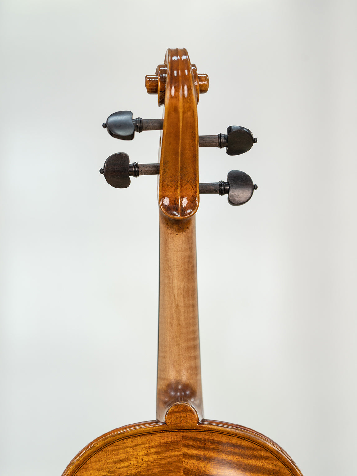 Ansaldo Poggi 1945-4004. 4/4 Violin IUEStrings Antique-Style