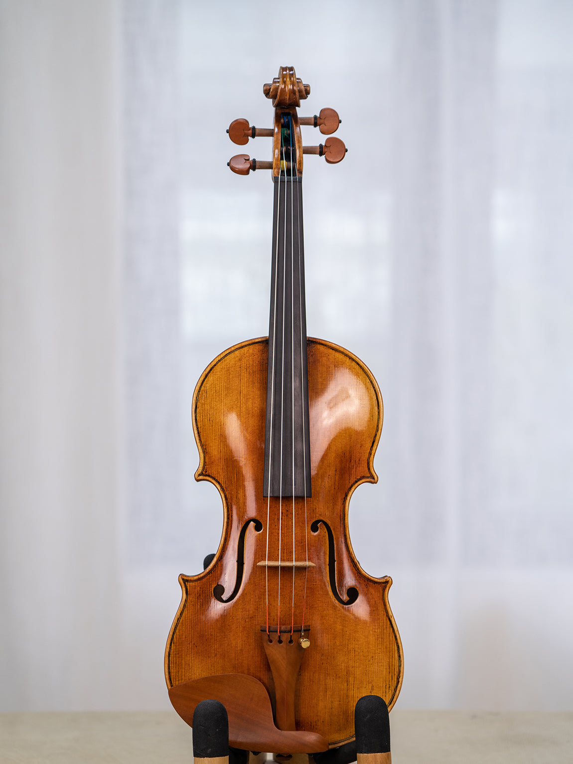 A&H Amati 1603   4/4 Violin. IUEStrings Antique-Style
