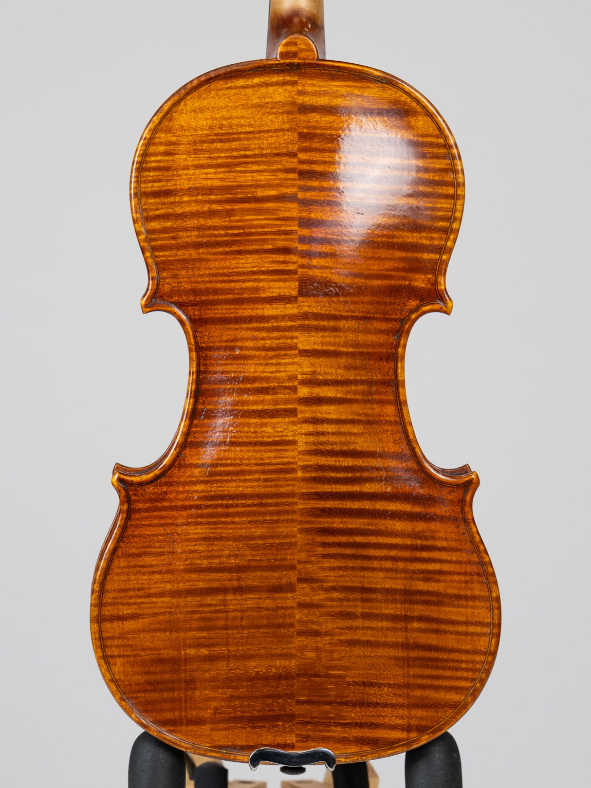 Volkmar Holz 2010 Nice.  IUEStrings Luthier Series (VN04)