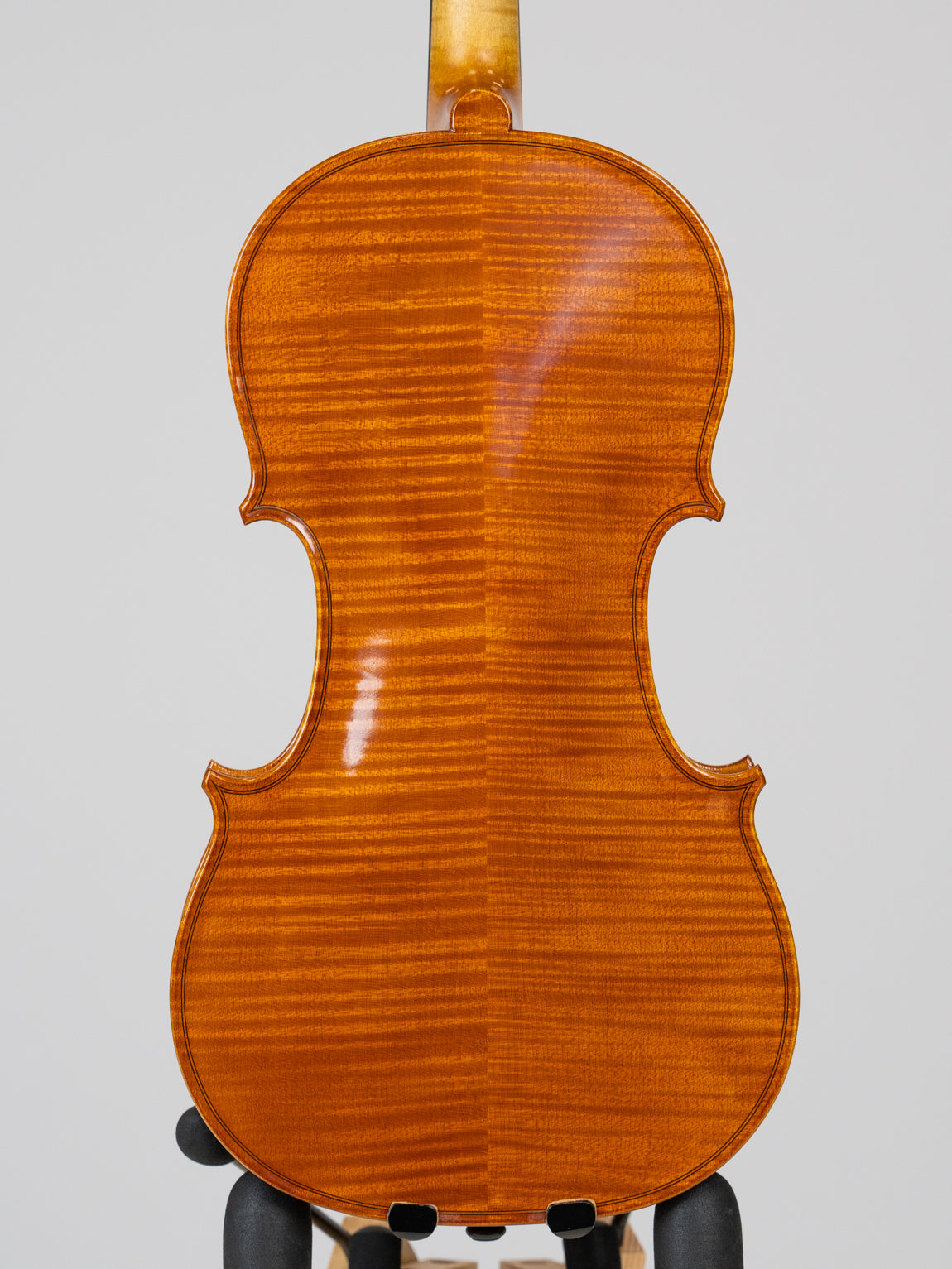 Andrea Schudtz 2022 Cremona.  IUEStrings Luthier Series (VN09)