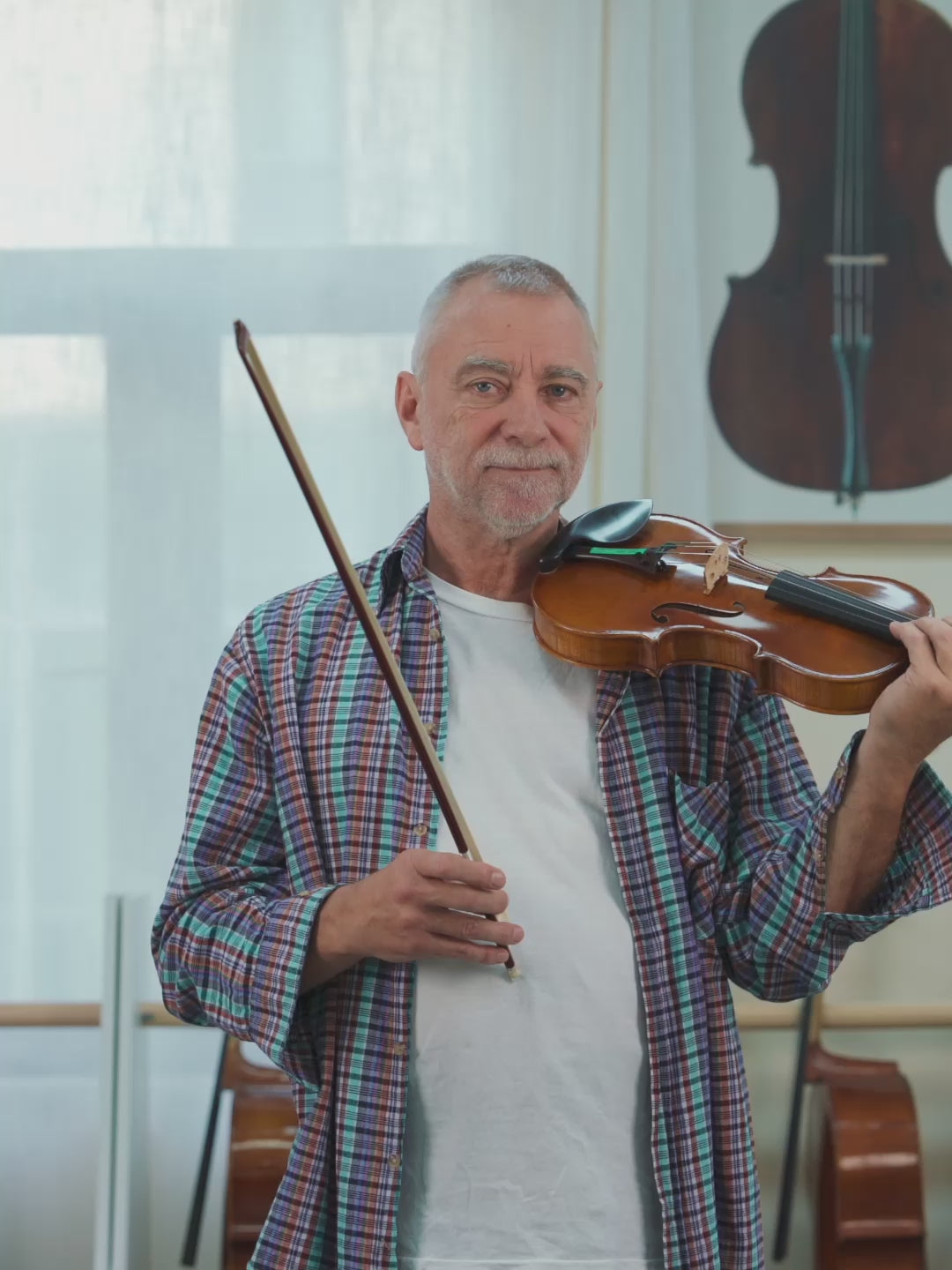 Ansaldo Poggi 1945-4004.  4/4 Violin  IUEStrings Antique-Style